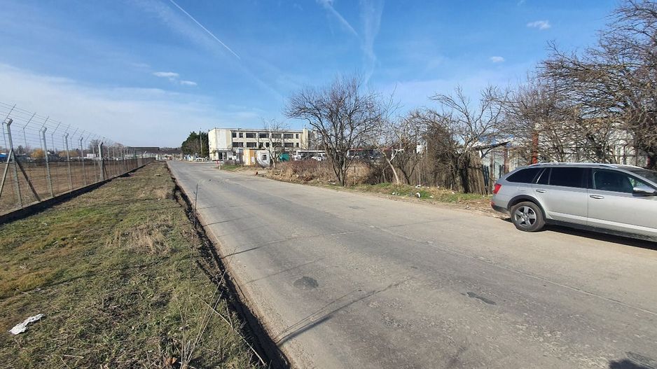 Teren de vanzare Aeroport Otopeni 1800 mp | Cargo | Pista 2 - Poză 2