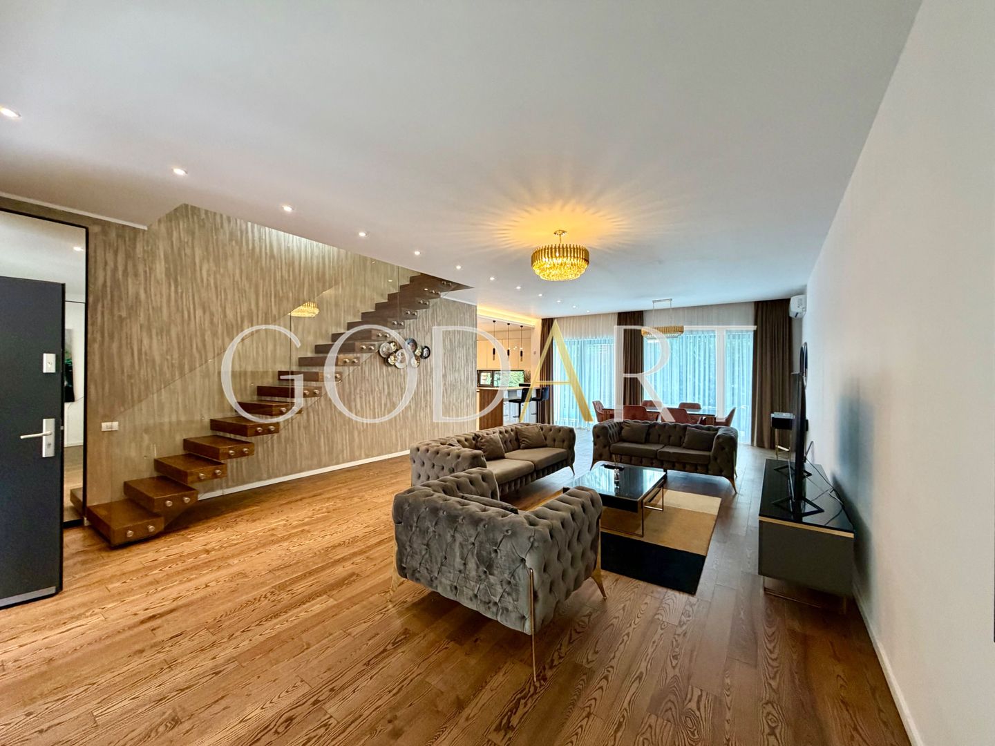 Vilă individuală de lux | Piscină privată | 4 dormitoare | Erou Iancu - Poză 4