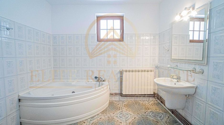 Vila premium ultracentrala, fara vecini, teren 377 mp, garaj! - Poză 20