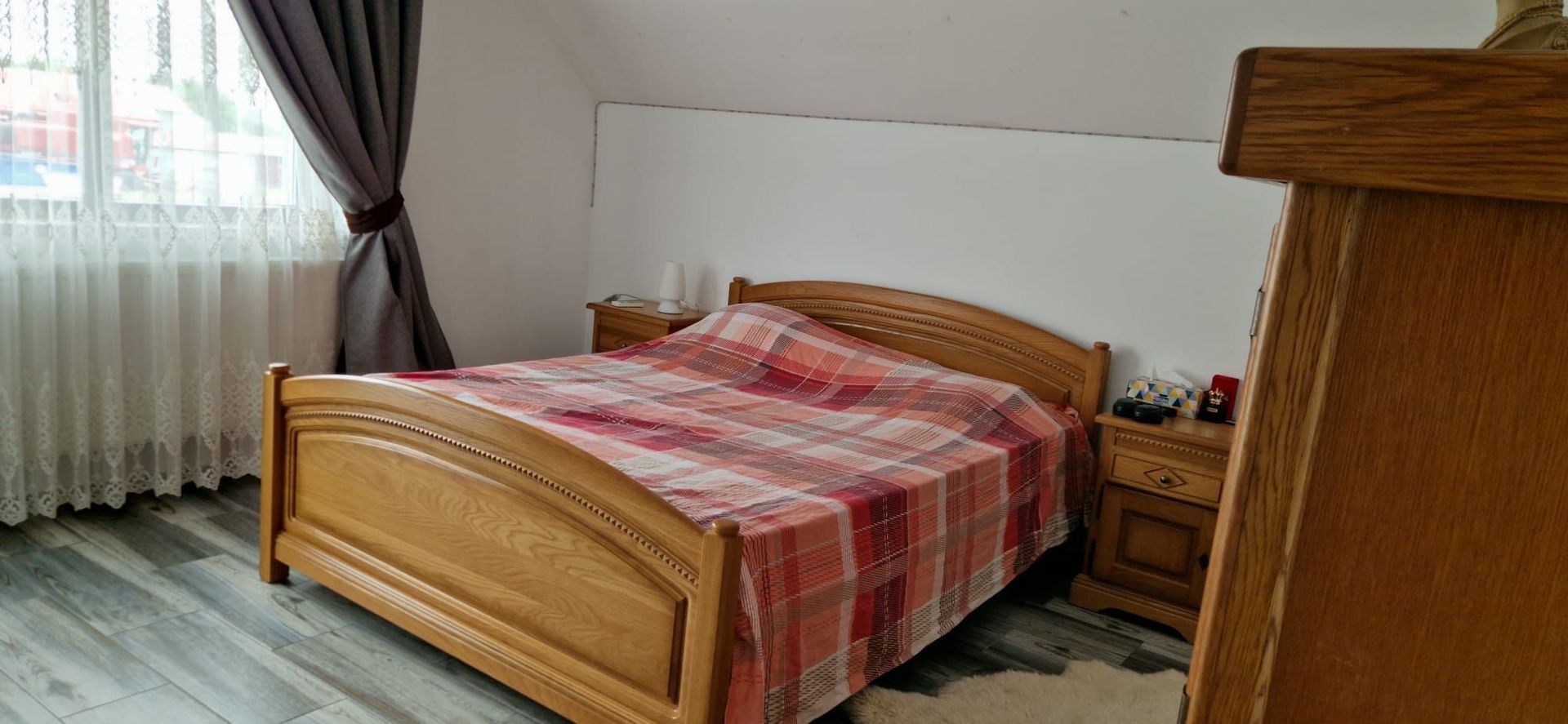 SE VINDE | Casa generoasă în Camirzani | Suceava - Poză 14