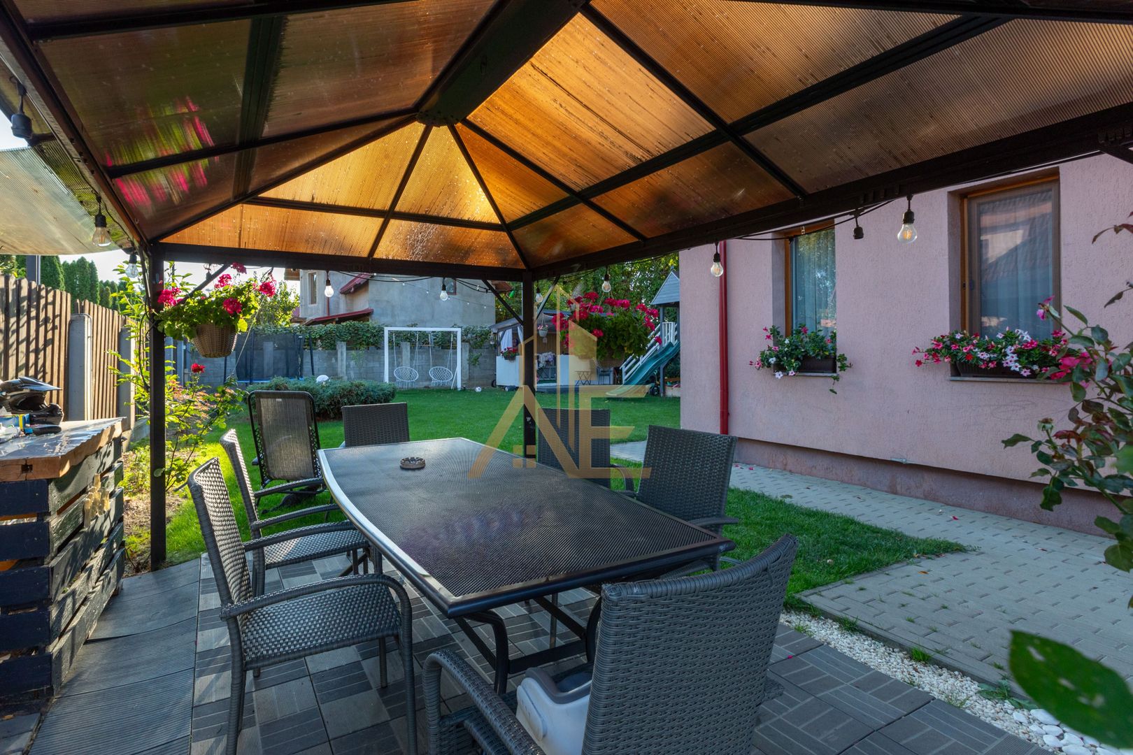 Casă superbă pentru familie în Lilieci – 133 mp utili, 500 mp teren - Poză 39