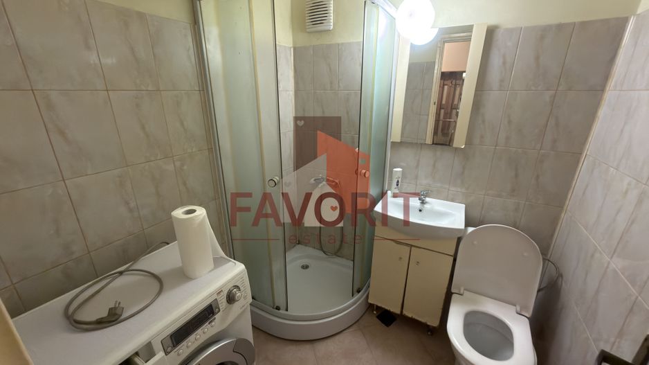 Etaj intermediar. Zona Circumvalatiunii. Disponibil imediat - Poză 8