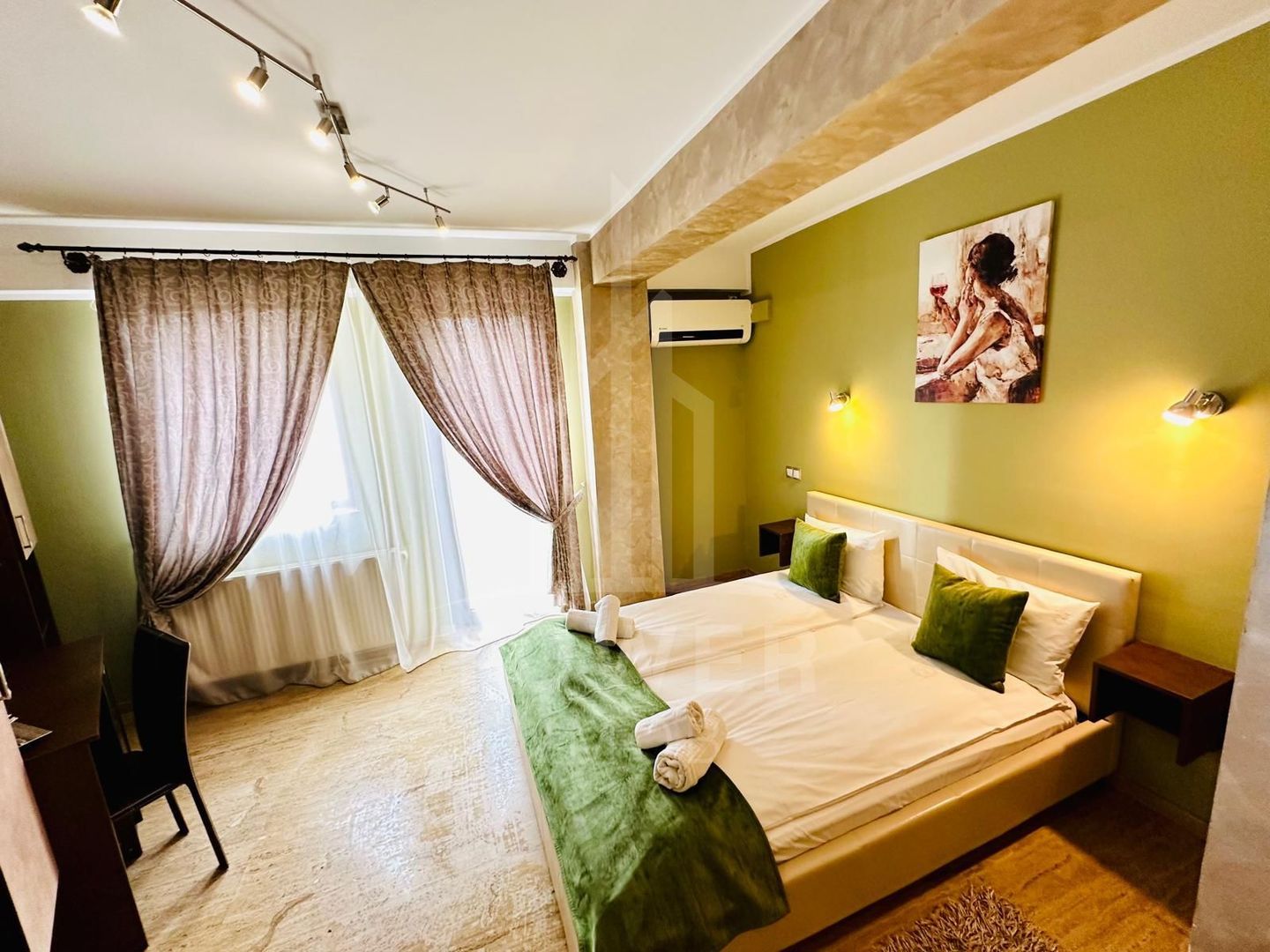Afacere regim hotelier de vânzare  -zona centrala - Poză 15