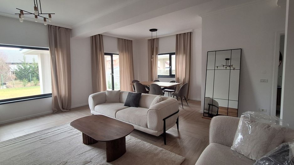 Duplex frumos cu arhitectura mediteraneana - Poză 24