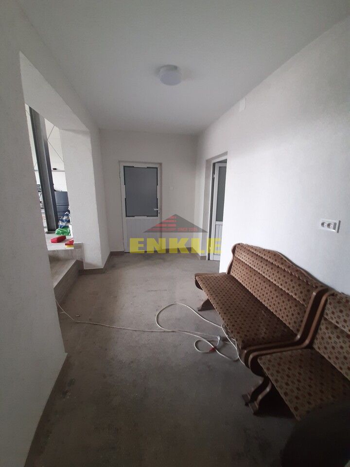 Hala de inchiriat, 300 mp + teren , zona industriala, 800 euro - Poză 9