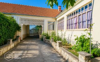 Casa cu teren de 420 mp, localitatea Paulis - Poză 1