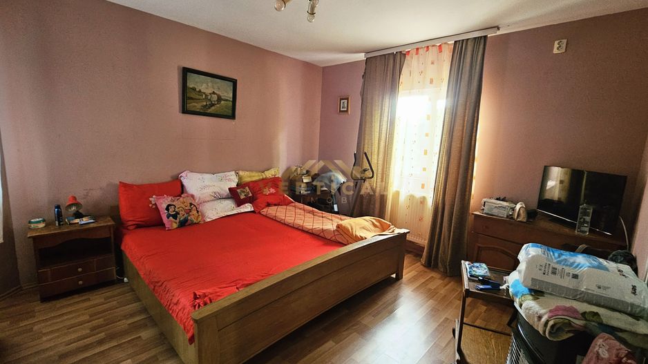 Casa individuala cu teren generos de 557 mp - comuna Berceni - Poză 8