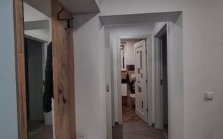 Apartament Micro 14 complet renovat - Poză 7