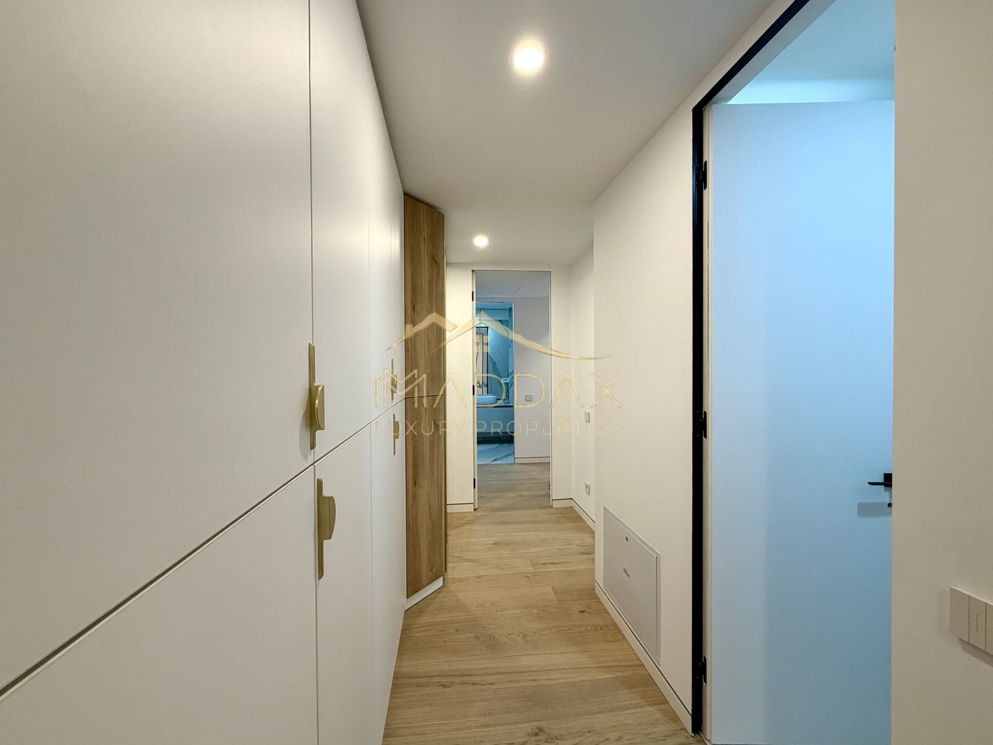 Apartament cu 4 camere *183mp* - Prima Inchiriere // Stejarii - Baneasa - Poză 12