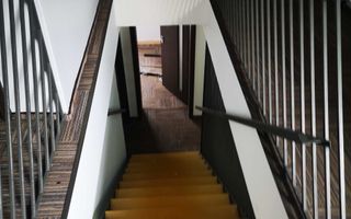 Casă spațioasă, ideală pentru locuință sau afacere - Poză 3