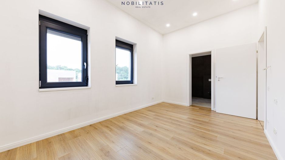 Duplex de vanzare la liziera padurii - 130 mp, 4 bai & 4 dormitoare - Poză 30