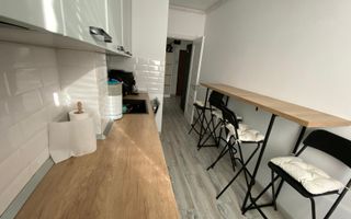 Apartament 3 camere decomandat zona Trapezului - Poză 14