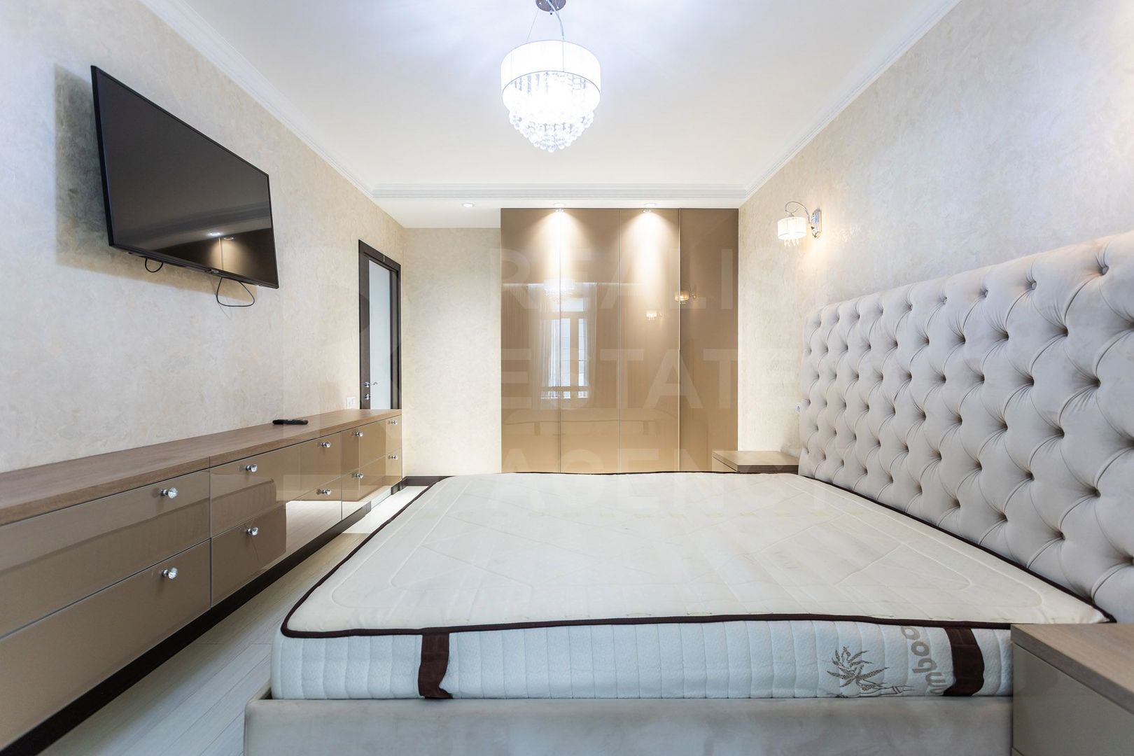 Chirie, apartament, 3 camere, strada Nicolae Testemițanu, Centru - Poză 1
