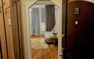 Garsonieră modernă, etaj 2, AC, 5 min metrou Titan - Poză 3