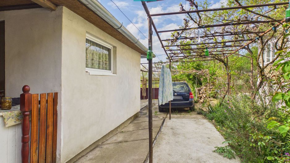 Casă cu 3 camere și teren generos în Drauț - Poză 5