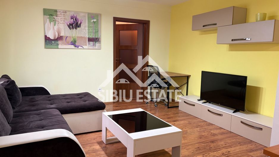 Apartament Primitor de Închiriat | Locație Premium, Piata Mare - Poză 1