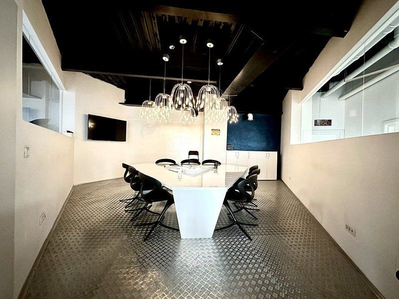 Spacecraft Office - Poză 9