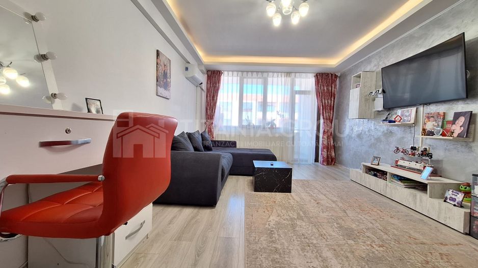Apartament 2 camere decomandat, spatios,  Coresi Isaran - Poză 4