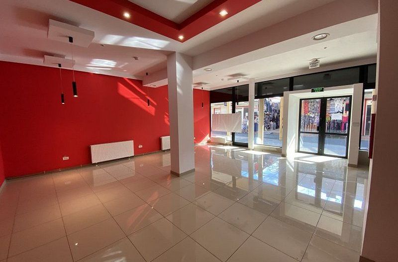 Spațiu comercial de închiriat – 246 mp – Complex Orizont - Poză 1