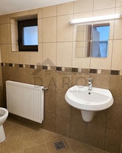 PRIMA ÎNCHIRIERE - Spațiu Comercial Ultracentral de 90mp - Poză 5