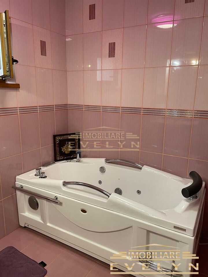 Vila de vanzare D+P+1 220 mp cu teren 300 mp, pret 285000 euro negociabil ! - Poză 7