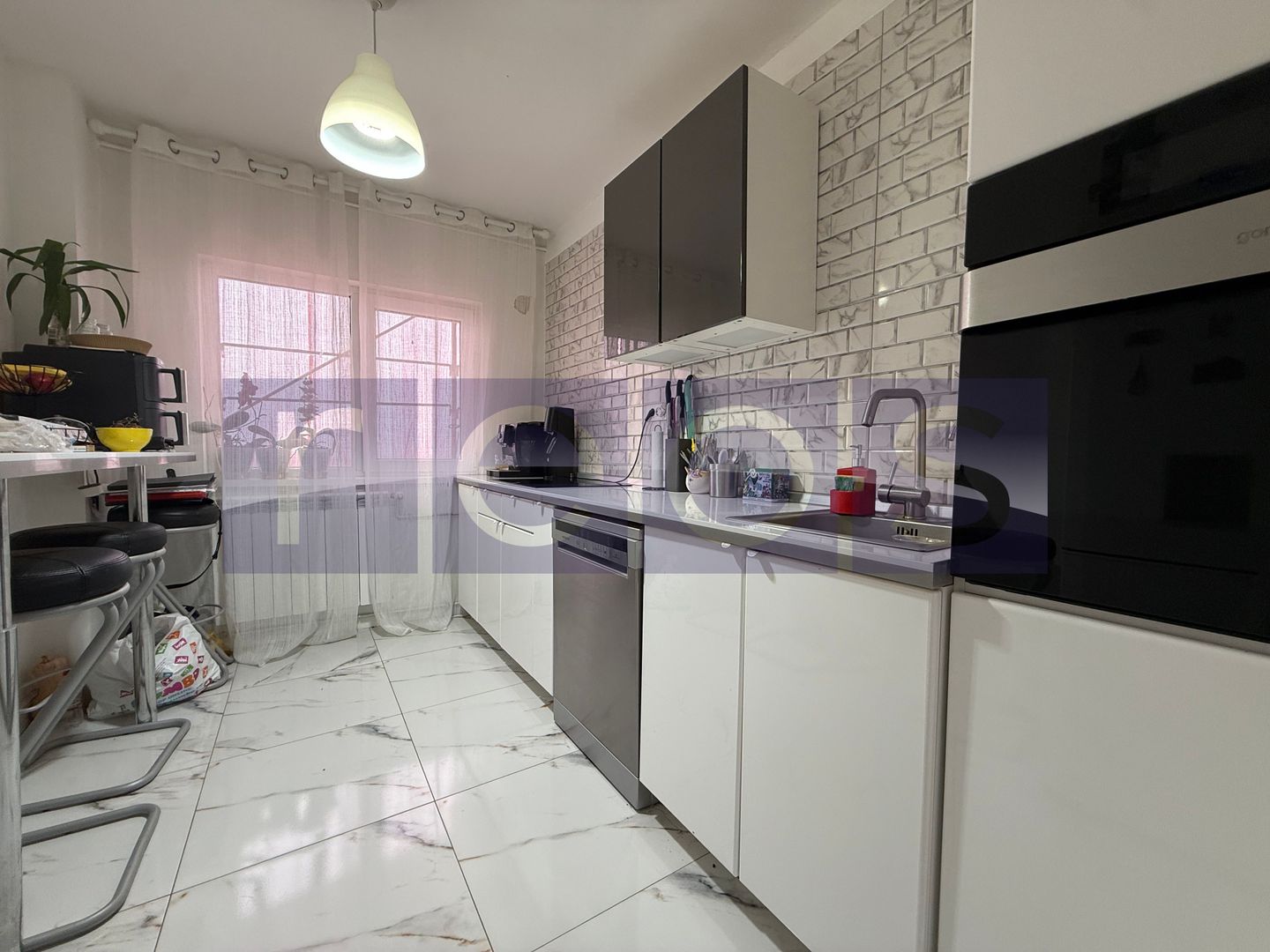 VÂNZARE 3 CAMERE | ZONA TITAN | LOC DE PARCARE - Poză 9