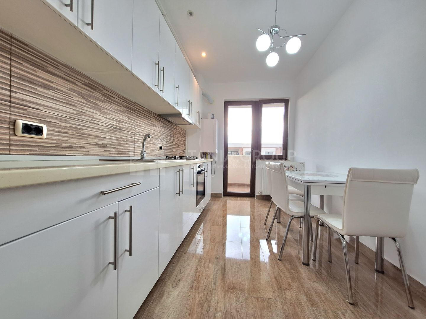 Apartament decomandat ultraspatios 72mp, 2 bai, Isaran Coresi - Poză 7