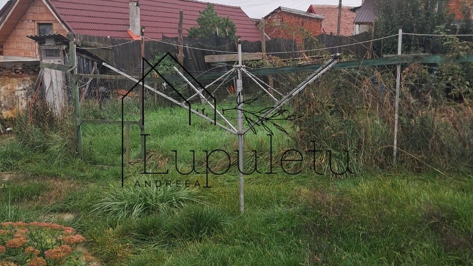 Casă de Vânzare | 3 Camere | 140 MPU | Anexe | Comuna Rosia - Poză 13