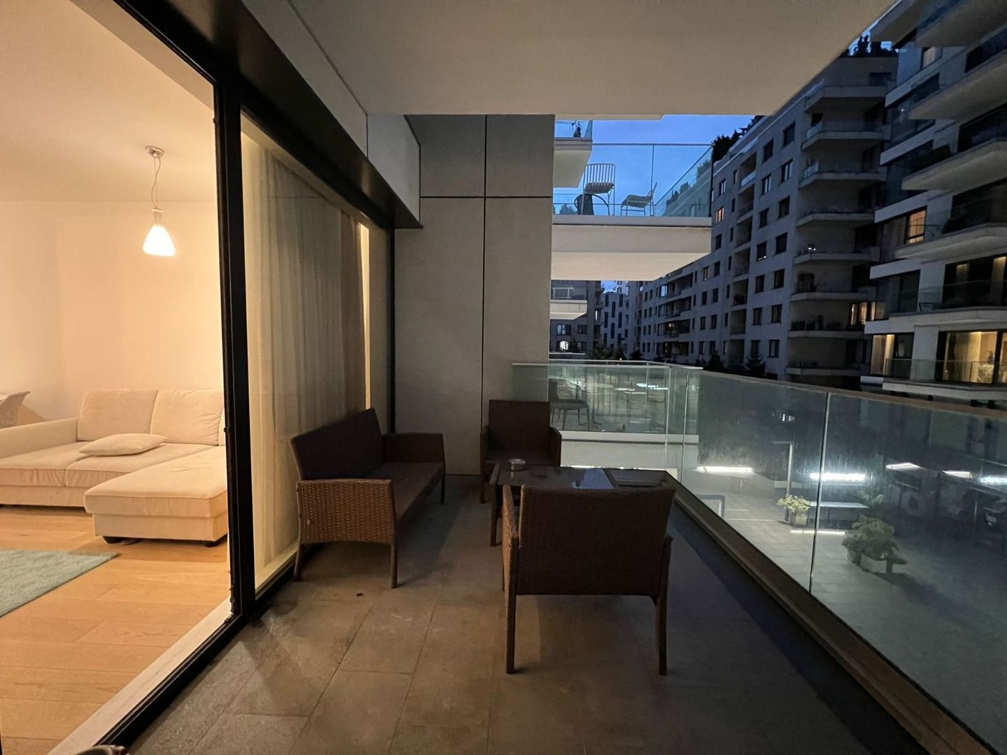 Apartament modern exclusivist cu 2 camere în One Herăstrău Plaza - Poză 10