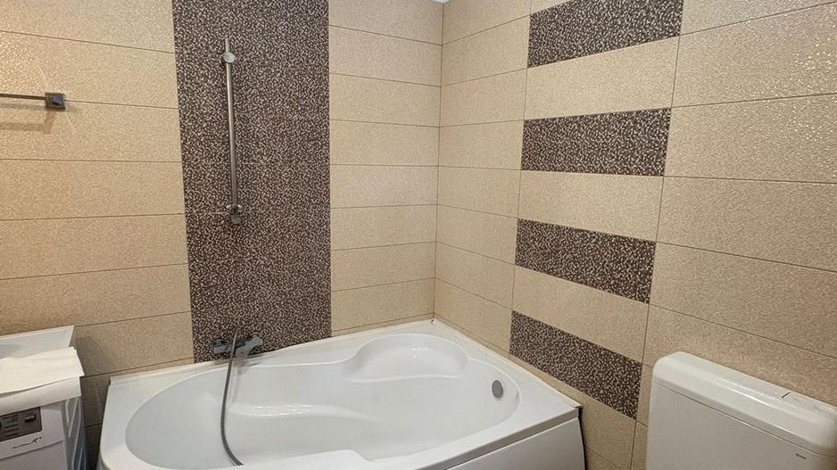 GARSONIERA - PARCARE INCLUSA, BUCATARIE INCHISA, CENTRALA PROPRIE - Poză 6
