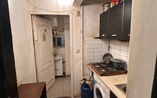 Apartament 2 camere - baie si bucatarie separate, singur pe etaj. - Poză 4