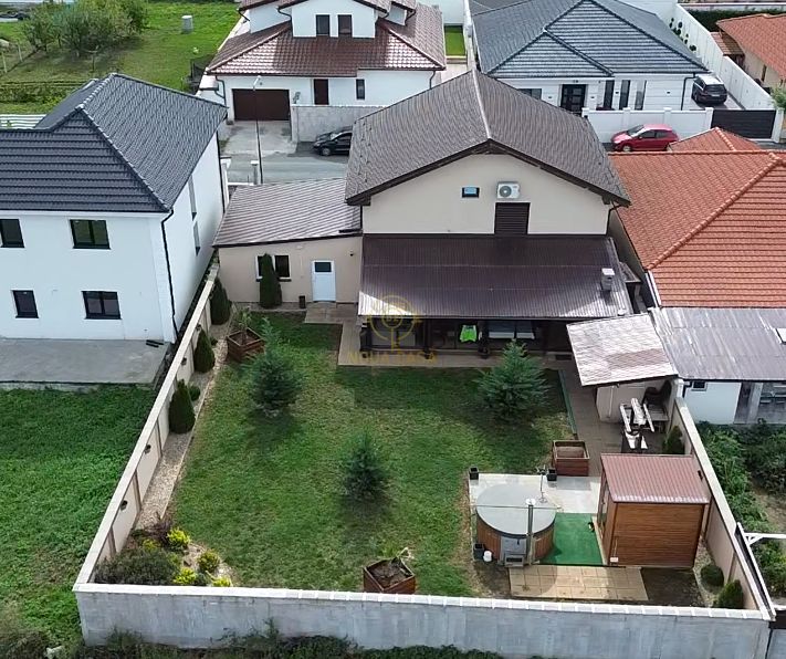 Reducere Pret! Vila de vanzare /Mobilata Utilata/Cartier Rezidential - Poză 5