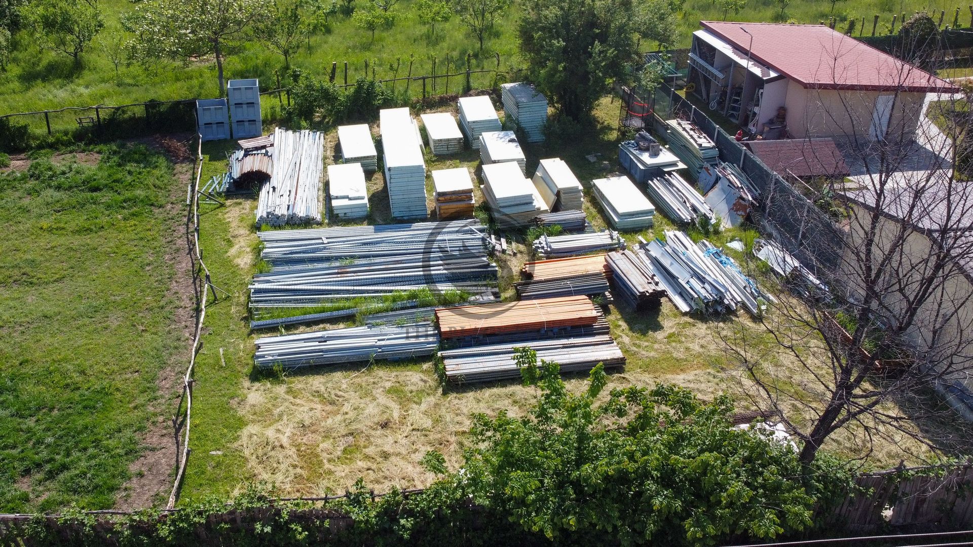 Teren intravilan premium de vanzare | 631 mp | Cocoșești | Comision 0% - Poză 1