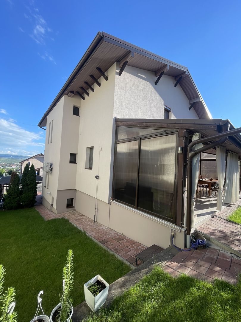 Casa de inchiriat pe str.Voronet - Poză 33