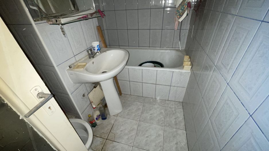 Apartament 1 camera ,etajul 1 -zona Aradului - Poză 13