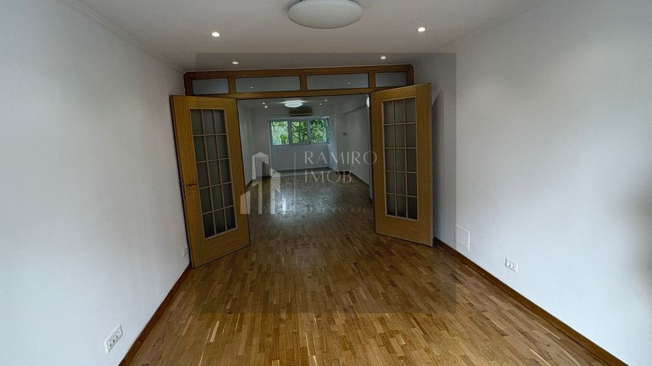 4 camere  etaj 1 /450 m METROU UNIRII - Poză 1