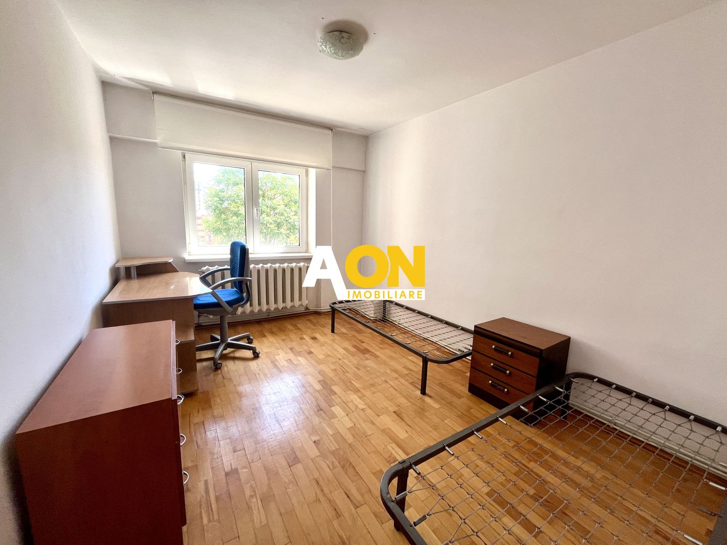 Apartament cu 3 Camere, Etaj 1, Zonă Ultracentrală - Poză 8