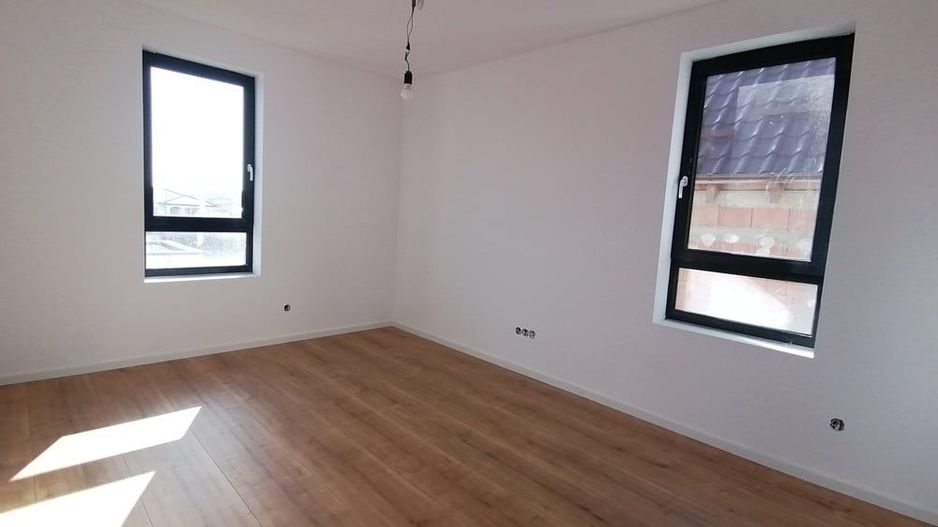 Casă modernă P+1 | 4 camere | 108 mp utili | teren 272 mp | Moșnița No - Poză 7