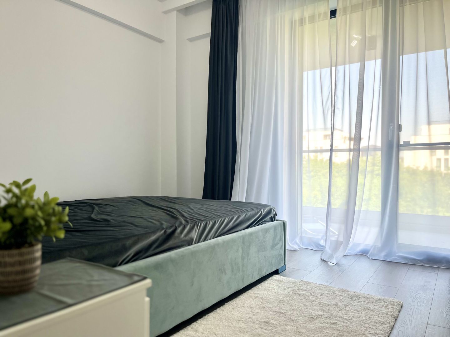 Apartament 3 camere, elegant, la prima închiriere, în zona Lipovei - Poză 11