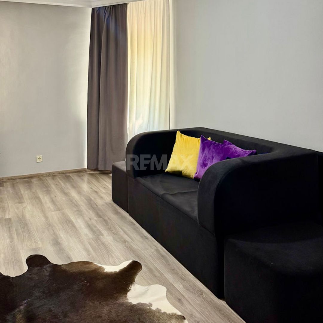 De vânzare 94 m2, două apartamente cu intrare separată, 4 dormitoare,  Centru, Mun. Chișinău - Poză 2