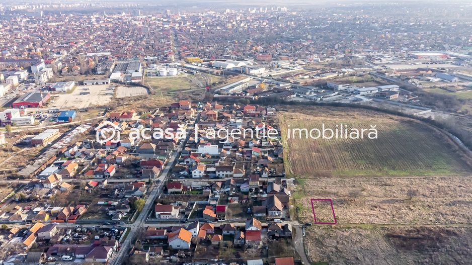 Pret redus Teren generos intravilan la 3 km de Primaria Arad - Poză 1