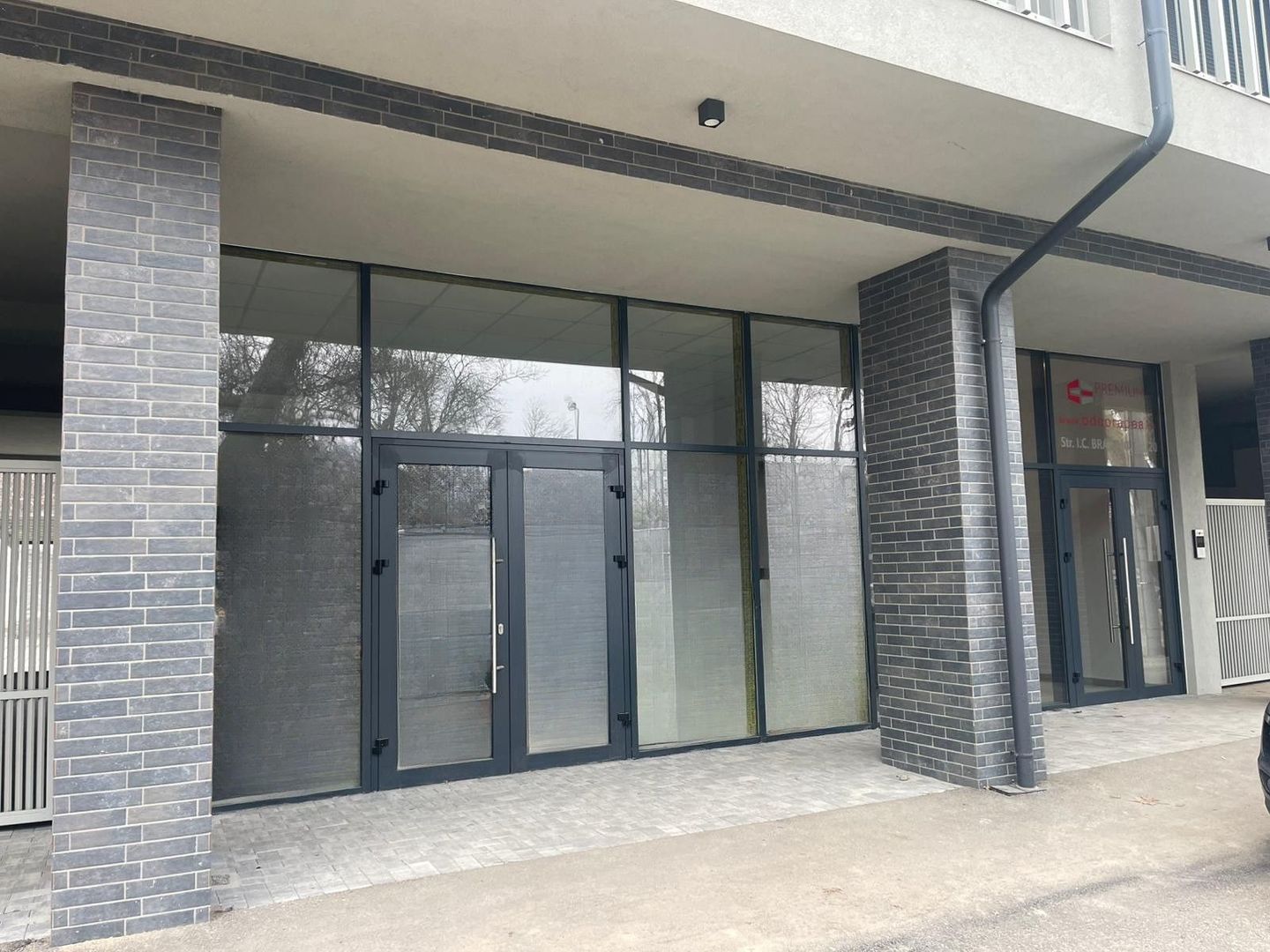 Spațiu comercial de închiriat – ultracentral , lângă Parcul Bratianu - Poză 3