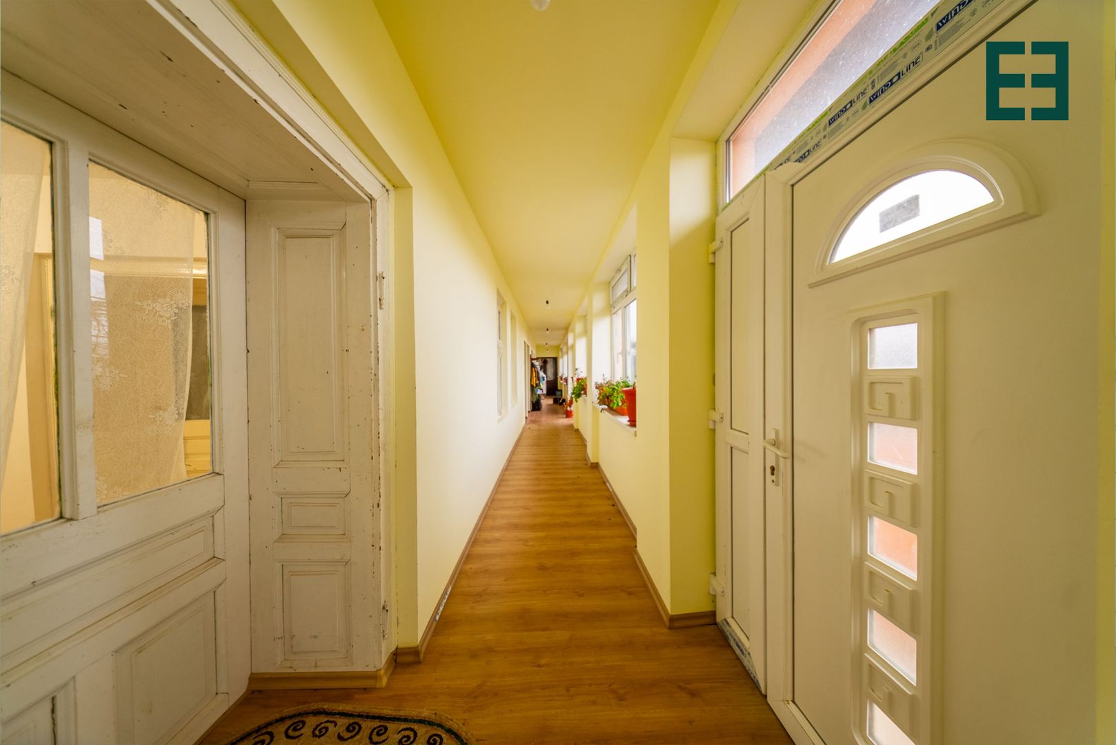 Vândut - Casă rustică cu teren 2448 mp – Seceani – Timiș - Poză 3