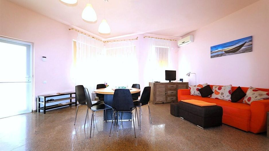 Mamaia Nord - Scoica Land, casa de vacanta la mare, P+1E+Terasa! - Poză 24