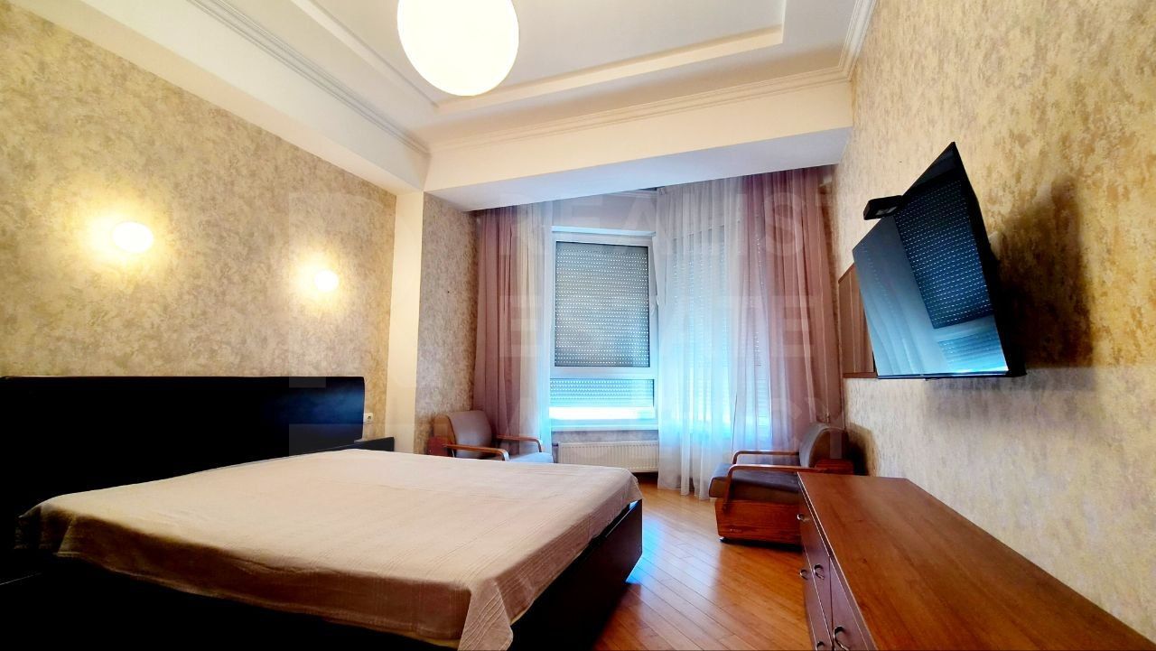 Chirei apartament 3 camere 83 mp, bd. Decebal, Botanica - Poză 11