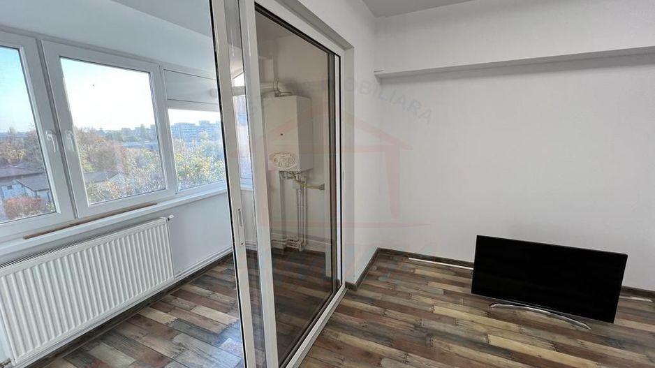 Inchiriem apartament cu 3 camere in centrul orasului, pret 500 euro - Poză 14