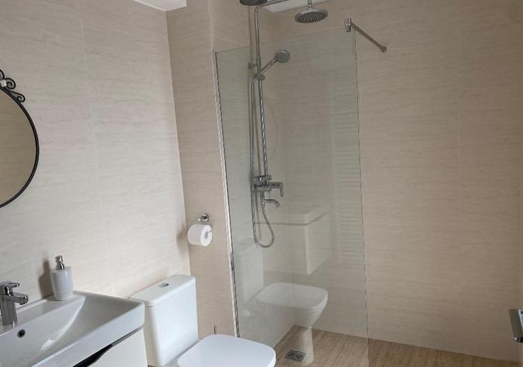 House for rent 4 rooms | Pipera-Voluntari | 2 parking spaces - Poză 10