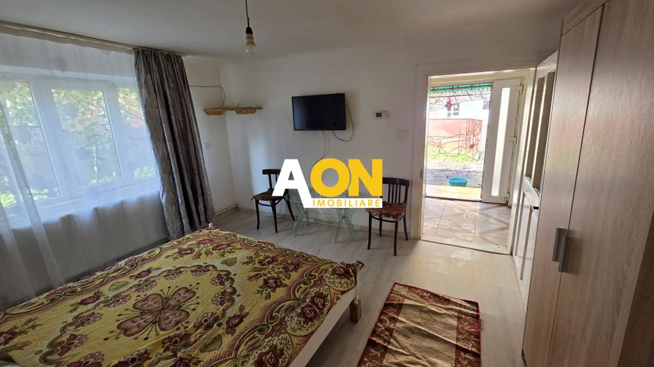 Casa cu 2 camere, 300 mp teren, pretabila pt. muncitori, Cetate - Poză 5