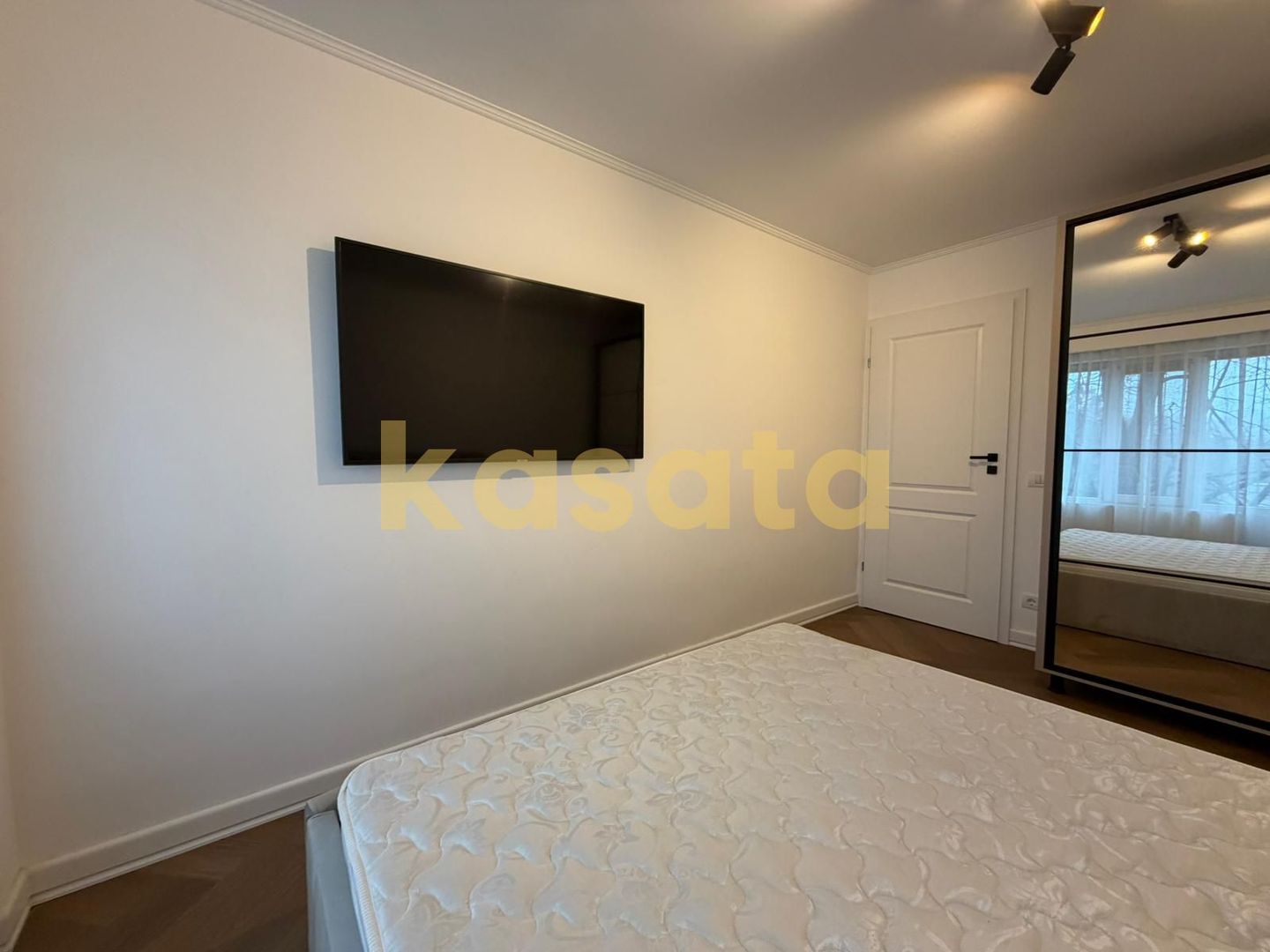 Apartament 2 camere de închiriat | Pajura | Aproape de metrou - Poză 6