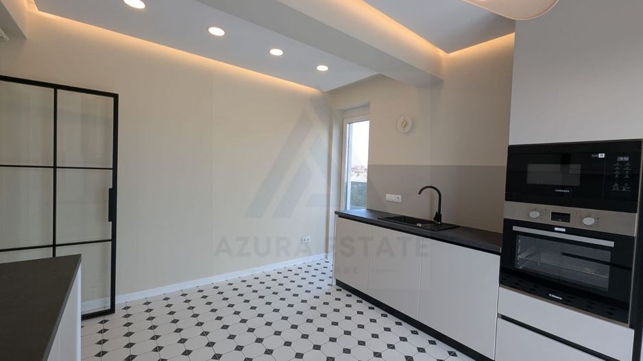 Penthouse premium 4 camere 120 mp utili terasa 88 mp zona Lazaret - Poză 3